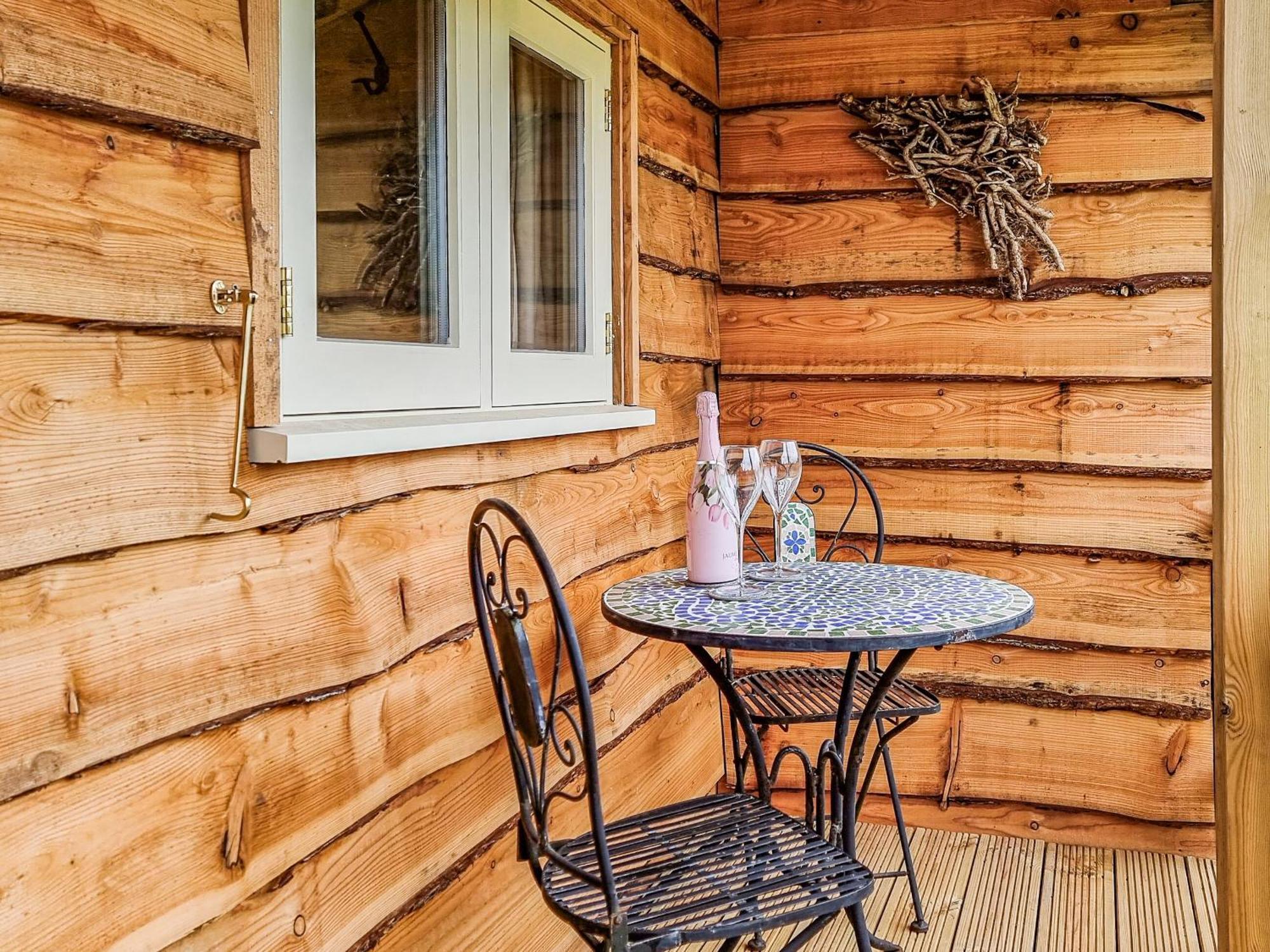 Walnut Lodge เวลส์ ภายนอก รูปภาพ